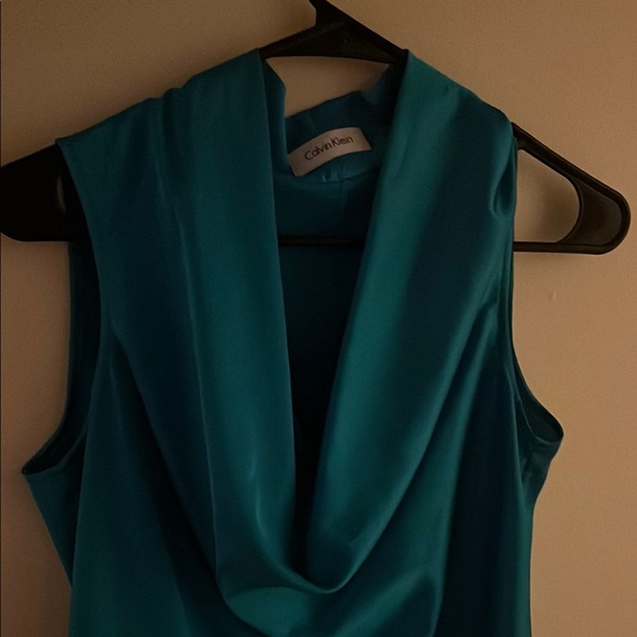 Calvin Klein Elegant Blue Satin Sleeveless Top - Picture 3 of 5